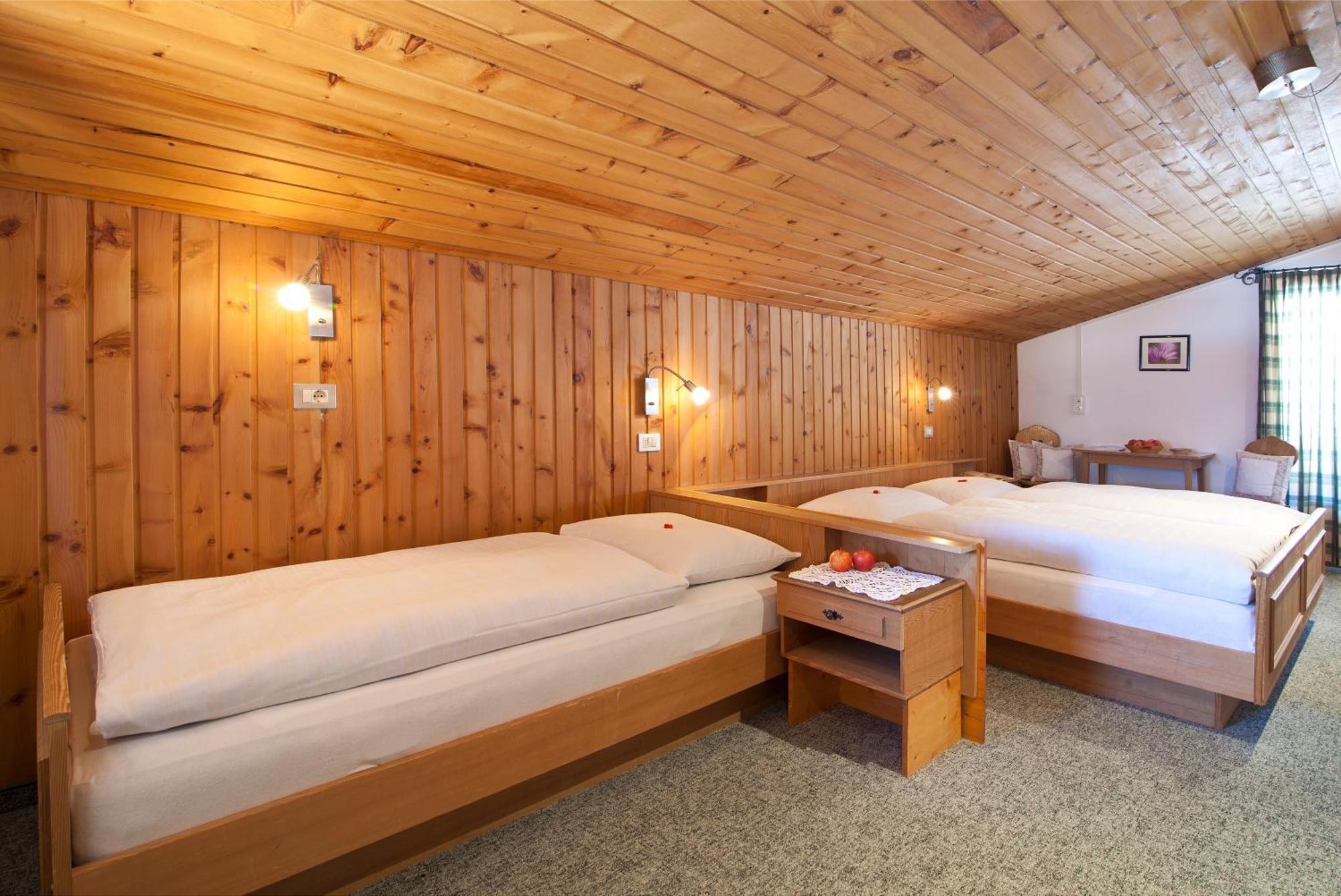Hotel Lienharterhof Welsberg Zimmer foto